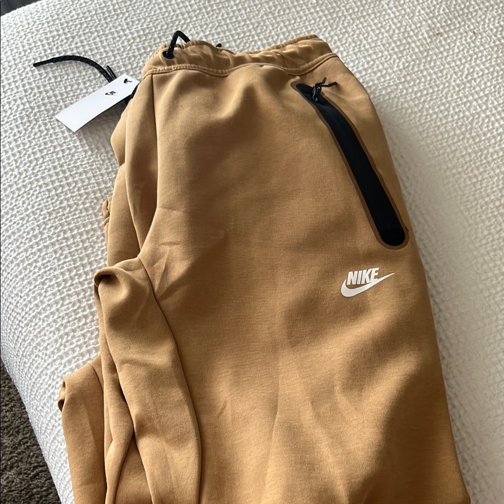 Nike Men Tan Jogger Pants